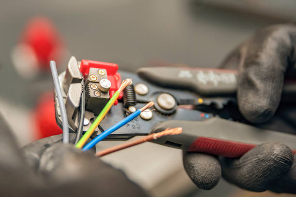 Best Commercial Electrician Services  in Amboy, IL